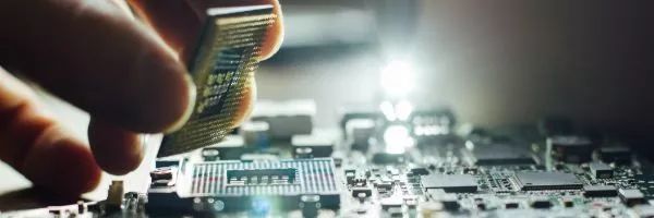 超越编程 计算机集成与信息系统，一个隐藏在STEM中的战略枢纽